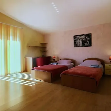 With A Parking Space - 14796 דירה *