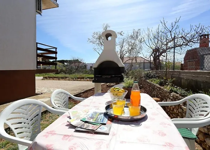 With A Parking Space - 14796 Apartman